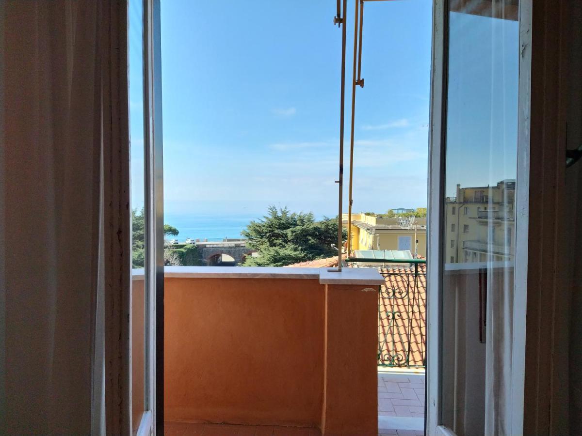 דירות לבנטו Bianca House Sea View מראה חיצוני תמונה