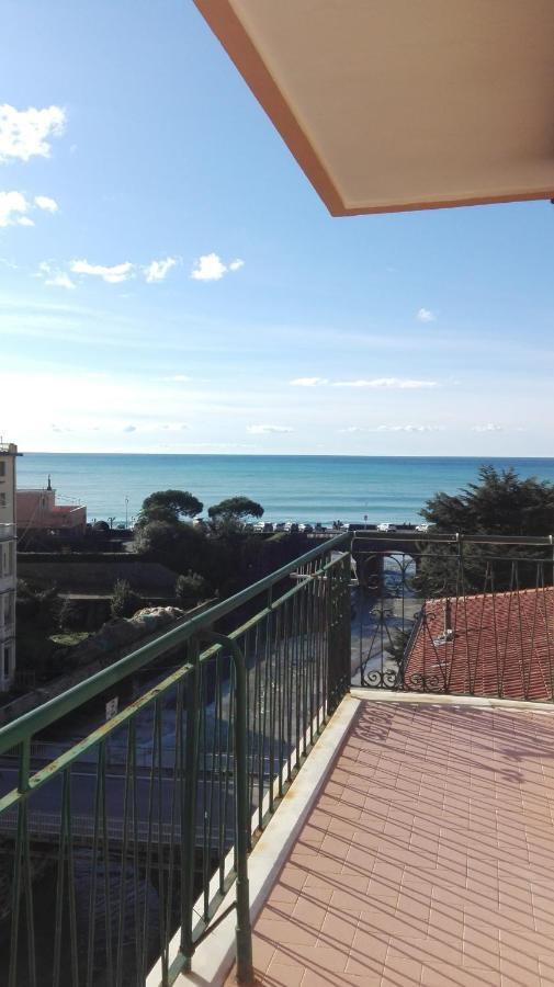 דירות לבנטו Bianca House Sea View מראה חיצוני תמונה